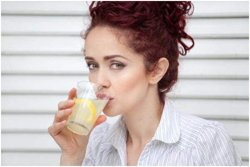 شرب الماء القلوي