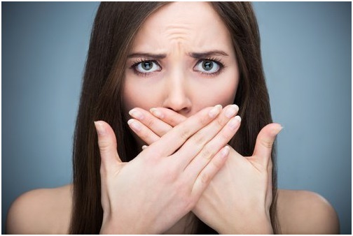 رائحة الفم الكريهة