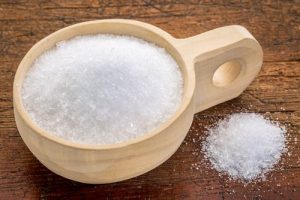 البقع الرطبة والعفن