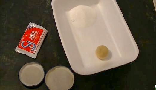 حمض البوريك للقضاء على الصراصير