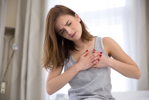يؤدي اضطراب القلق إلى آلام الصدر