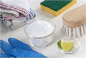 5 طرق طبيعية لاستعادة لون الملابس البيضاء الناصع بشكل فعال وسريع