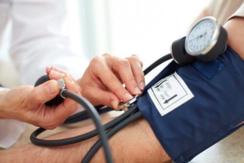 ضغط الدم المرتفع – بعض العلاجات المنزلية التي تساعدك في تخفيضه
