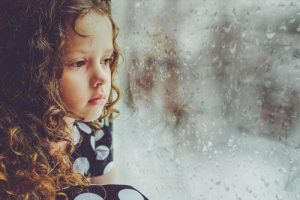 ماذا يحدث للأشخاص الذين حرموا من الحب أثناء فترة طفولتهم؟