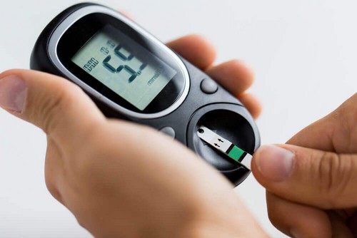 جهاز قياس سكر الدم