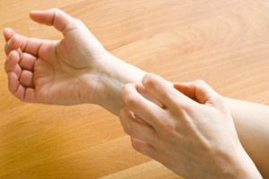 6 أعراض غريبة قد تكون مؤشرًا تحذيريًا لمعاناتك من مشاكل الأمعاء