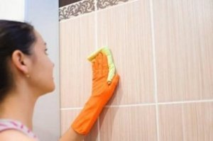 5 حلول صديقة للبيئة لتنظيف فواصل البلاط