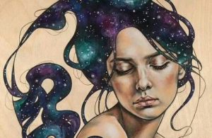 امرأة حزينة