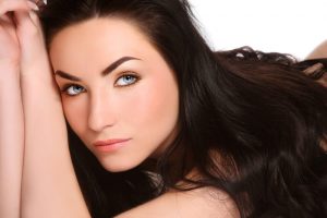 جرب هذه الحلول الطبيعية لزيادة معدل نمو الشعر بفعالية