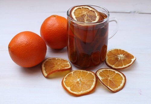 كوب من شاي البرتقال من أجل المساعدة على النوم