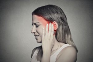 طنين الأذن الحاد - كيف تخفف من شِدته عن طريق اتباع نظام غذائي محدد