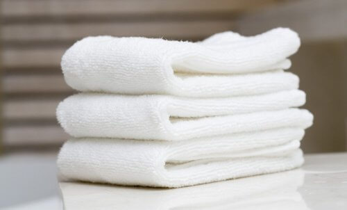 استخدام الخل الأبيض لغسيل الملابس