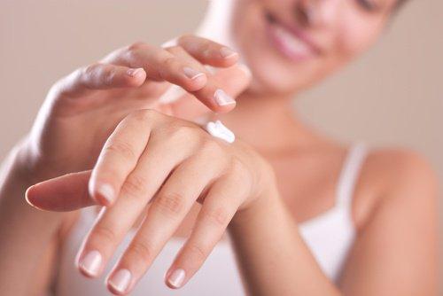 عادات مسائية لبشرة أجمل