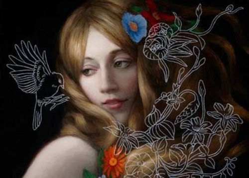 فتاة بشعر طويل