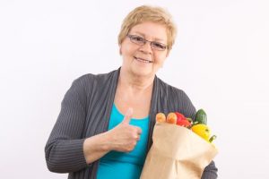 امرأة وخضروات