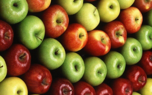 فاكهة التفاح