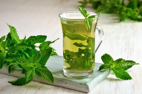 الليمون والنعناع للتخلص من الطفيليات المعوية