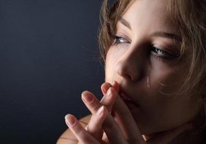 أهمية البكاء - البكاء علامة من علامات القوة، اكتشف أهميته معنا