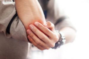 الالتهاب الكيسي - 5 علاجات طبيعية تحد من آلام الالتهاب الكيسي المفصلي