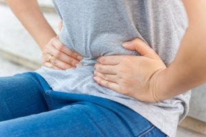 غازات الأمعاء - 5 أسباب تفسر إصابتك بالغازات المعوية طوال الوقت
