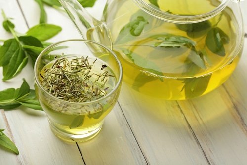 فنجان من الشاي الأخضر