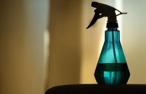 استخدام الخل الأبيض في التنظيف - 6 عناصر لا يجب عليك تنظيفها بالخل