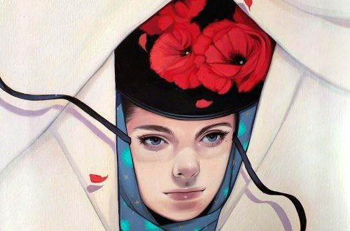 فتاة تلبس قبعة من الزهور