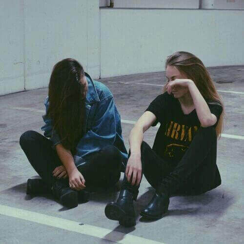 أصدقاء