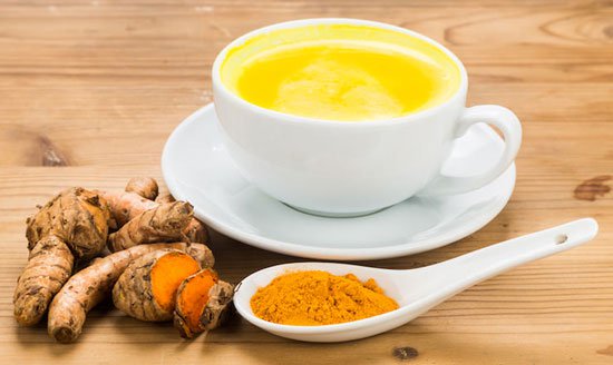 حليب بالكركم