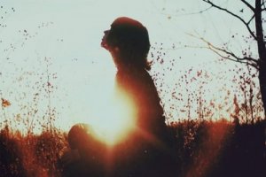 حالة العزلة - ماذا يقول العلم عن من يحب قضاء الوقت وحده؟