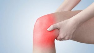 آلام الركبة - 5 تمارين تساعدك على تخفيف هذه الآلام المزعجة