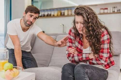 5 علامات تحذيرية تشير إلى أن العلاقة مسيئة عاطفيًا