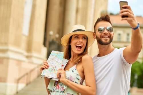 زوجان في شهر العسل