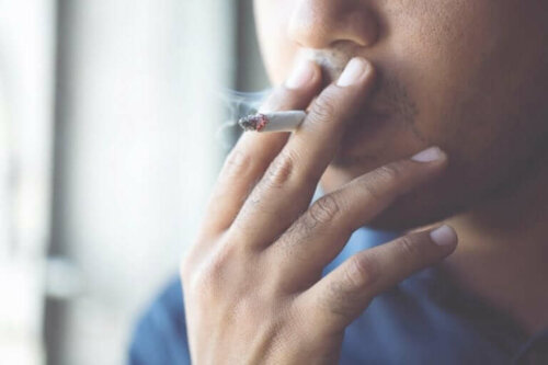 التدخين يزيد من خطر مضاعفات فيروس كوفيد-19