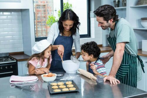 4 أنشطة منزلية يمكنك الاستمتاع بها مع عائلتك
