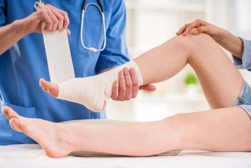 نصائح عامة في حالة التواء الكاحل