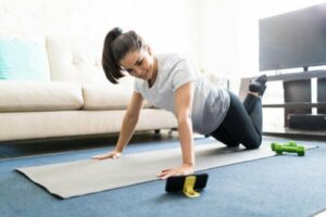 قنوات اللياقة البدنية لمساعدتك على ممارسة التمارين في المنزل