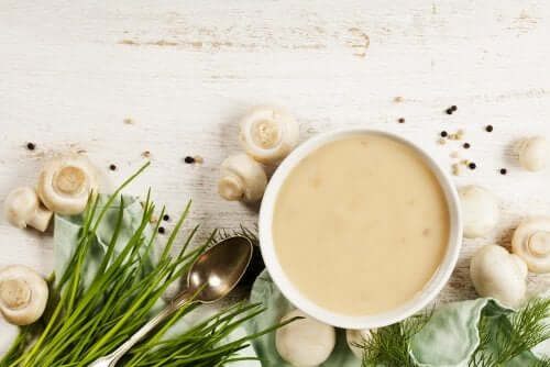 حساء كريمة الفطر