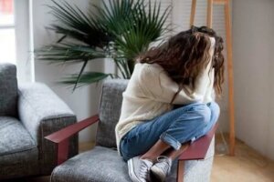 متلازمة المرأة المنتهكة: كيف يمكنك الحصول على المساعدة