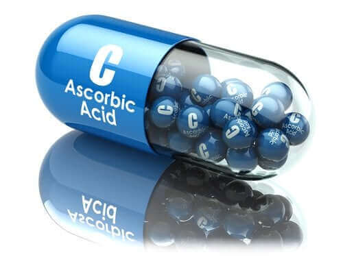 حمض الأسكوربيك – استخدامات وفوائد لفيتامين سي