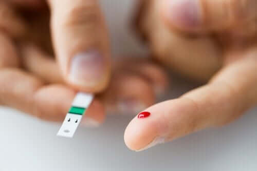 أجهزة قياس نسبة السكر في الدم