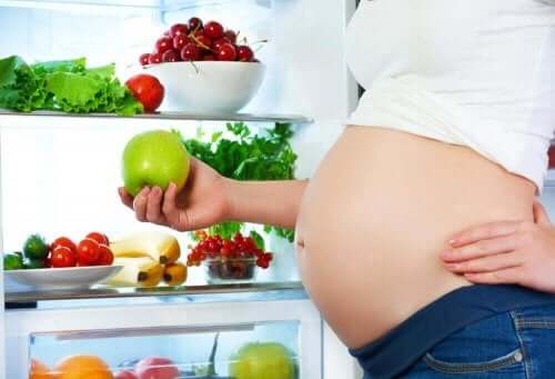 أهمية النظام الغذائي خلال الحمل