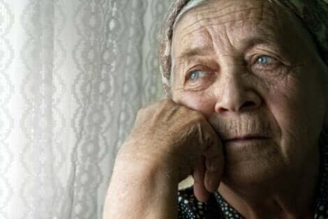 كيف تؤثر الوحدة على كبار السن؟