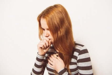 السعال المرتبط بنزلات البرد