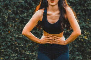 التشنج الجنبي - ما سبب الإصابة بالحالة وكيف يمكن تجنبها؟