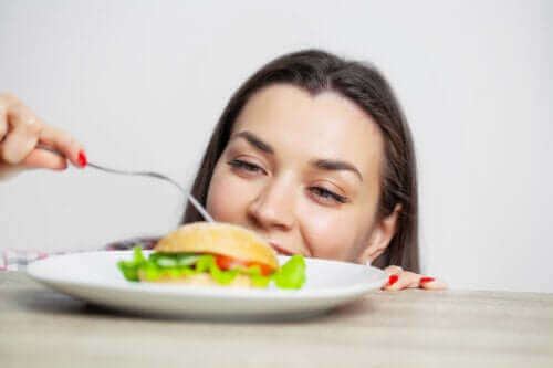 ما هي عواقب الإفراط في الأكل؟