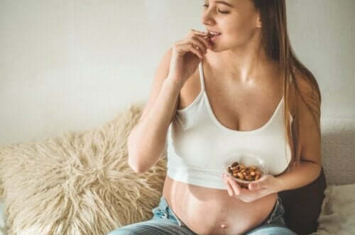 أطعمة عشاء يجب على النساء الحوامل تناولها