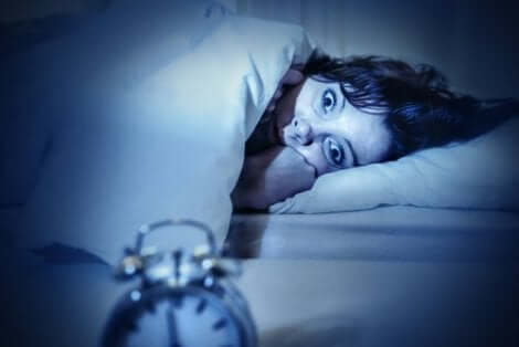 سبب ظهور شلل النوم