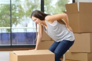 آلام أسفل الظهر - مسببات الحالة وتوصيات لمكافحتها بفعالية