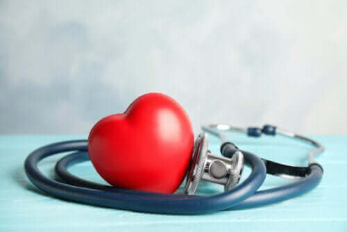 أنواع أمراض القلب الأكثر شيوعًا وأعراض كل منها